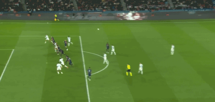 法甲赛报:姆巴佩伤愈退役 穆瓦尼传射破门 巴黎4-0马赛