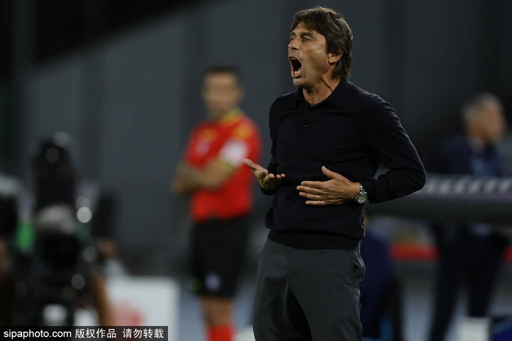 单线作战的神！孔蒂率领那不勒斯登顶意甲 成联赛夺冠热门
