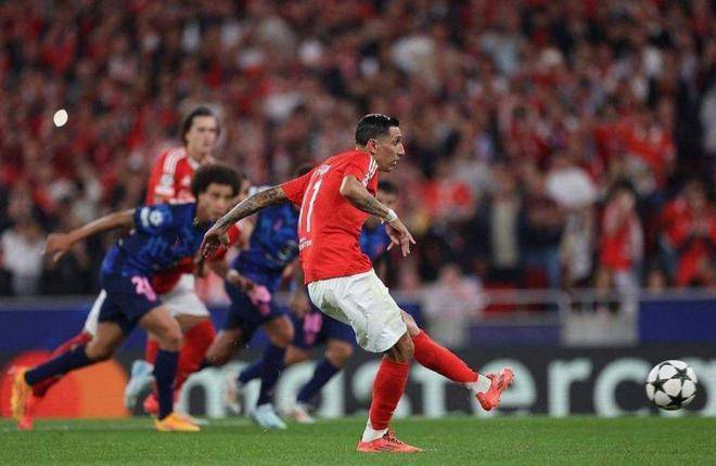 欧冠超冷1夜，3豪门翻车：皇马拜仁均0