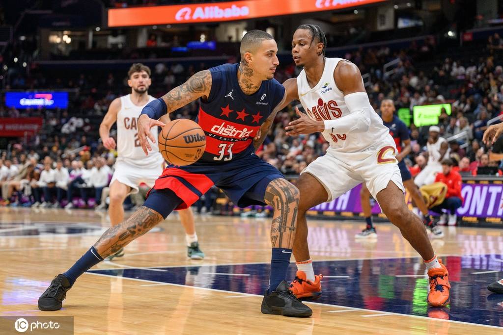 库利巴利23分米切尔30+5 莫布利13+13骑士轻取奇才